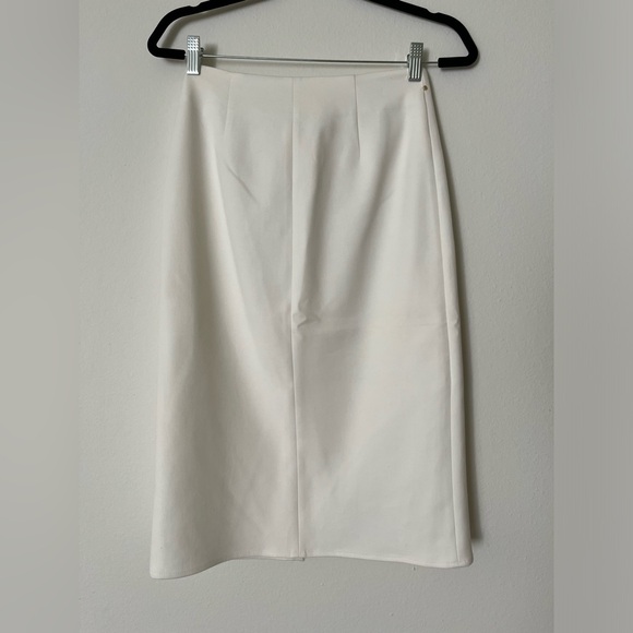 Cuyana Ivory Skirt - Picture 2 of 6